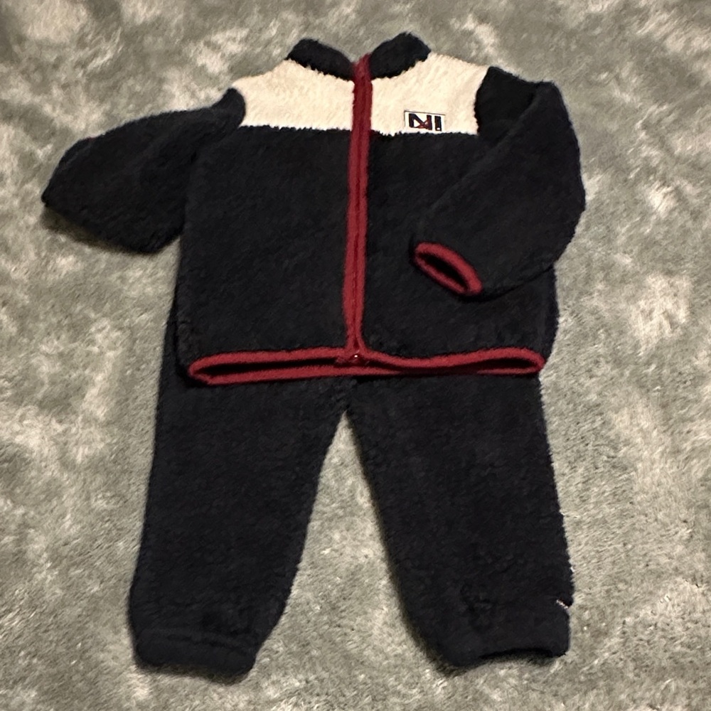 Nautica Black and Gray Fleece Outfit